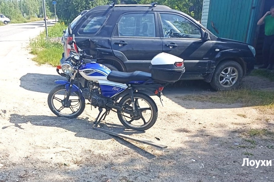 Три мотоциклиста попали вчера в аварии в Карелии