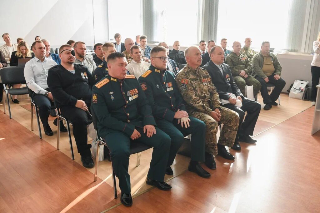 Глава республики встретился с участниками кадровой программы «Герои Карелии»