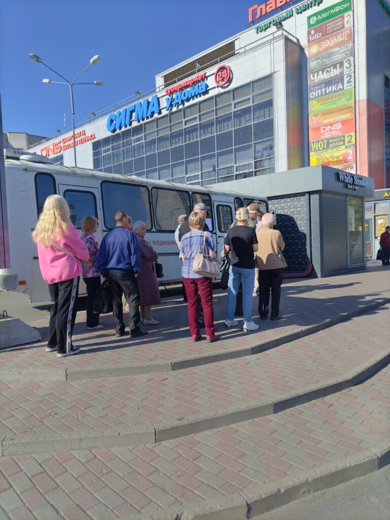 Первый мобильный пункт вакцинации начал работу в Петрозаводске