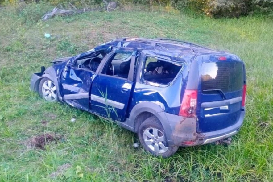 Два человека госпитализированы после аварии в Карелии