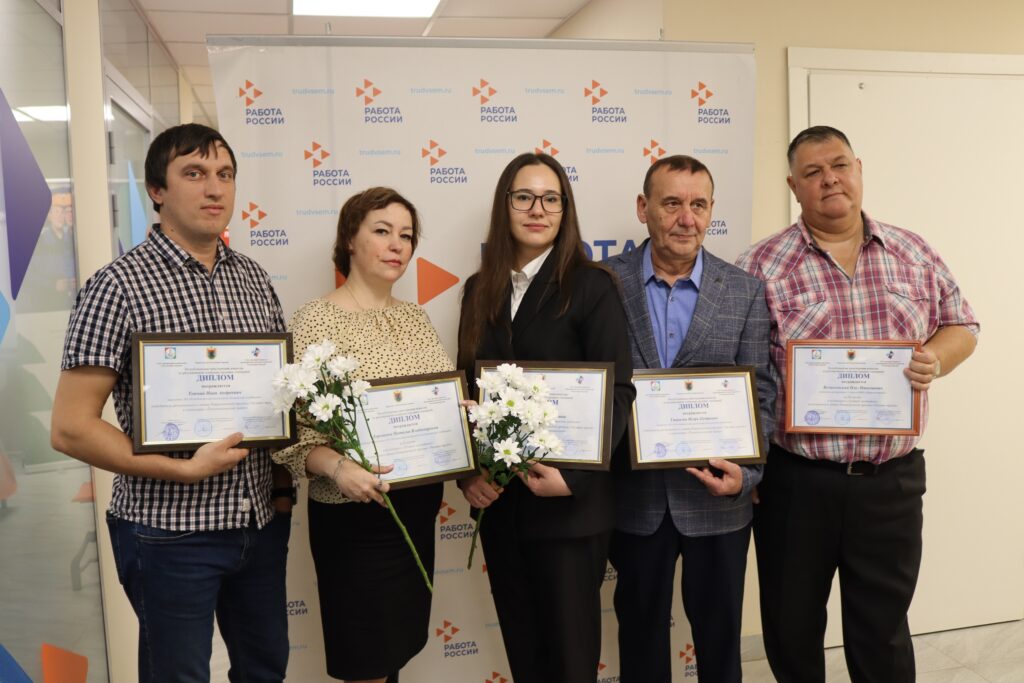 Лучшие труженики Карелии получили награды