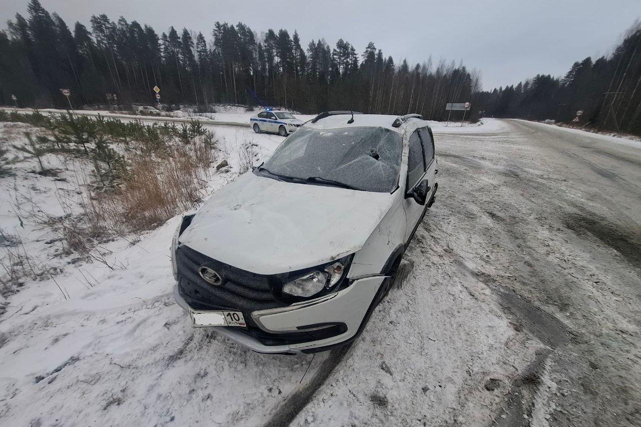 Два ребенка пострадали в аварии в Карели