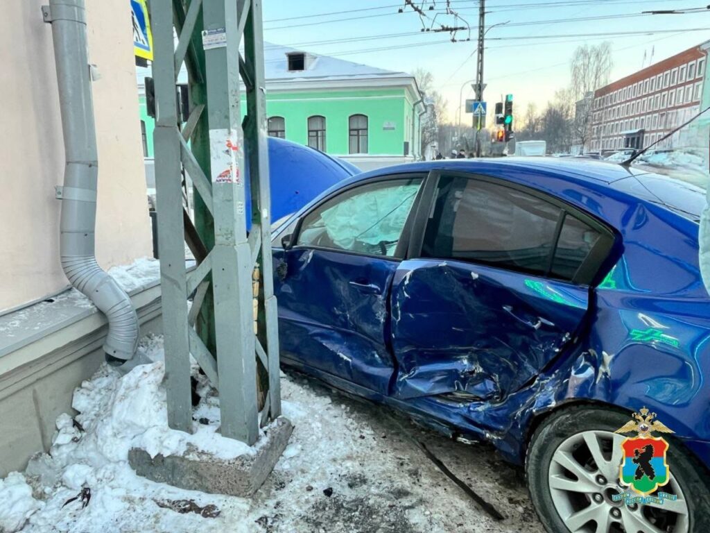 Появились подробности аварии, в которой пострадали шесть человек