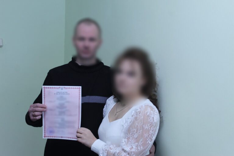 Пару поженили в следственном изоляторе Карелии