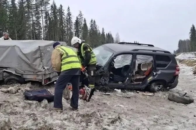 Три человека пострадали в серьезной аварии в Карелии