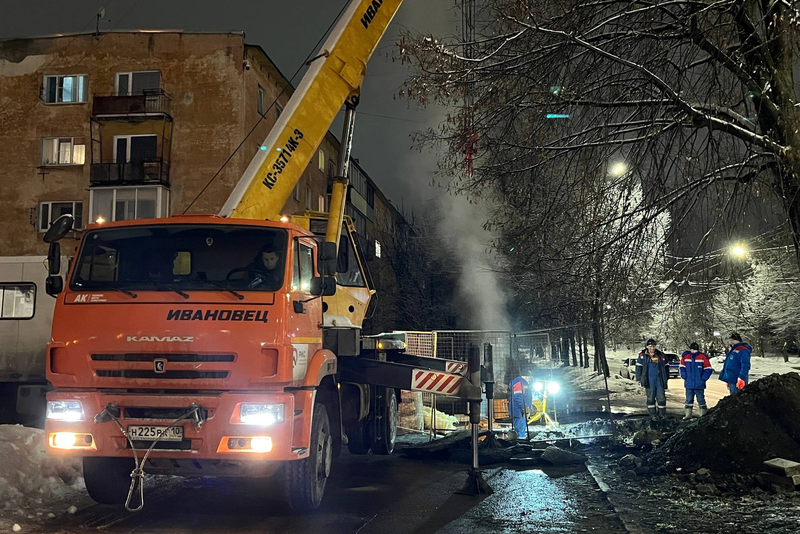 Аварию на магистральных сетях в Петрозаводске устранили рано утром