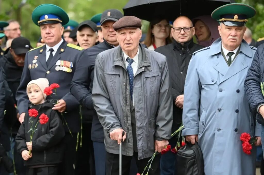 Глава Карелии поздравил военных и ветеранов с Днем пограничника