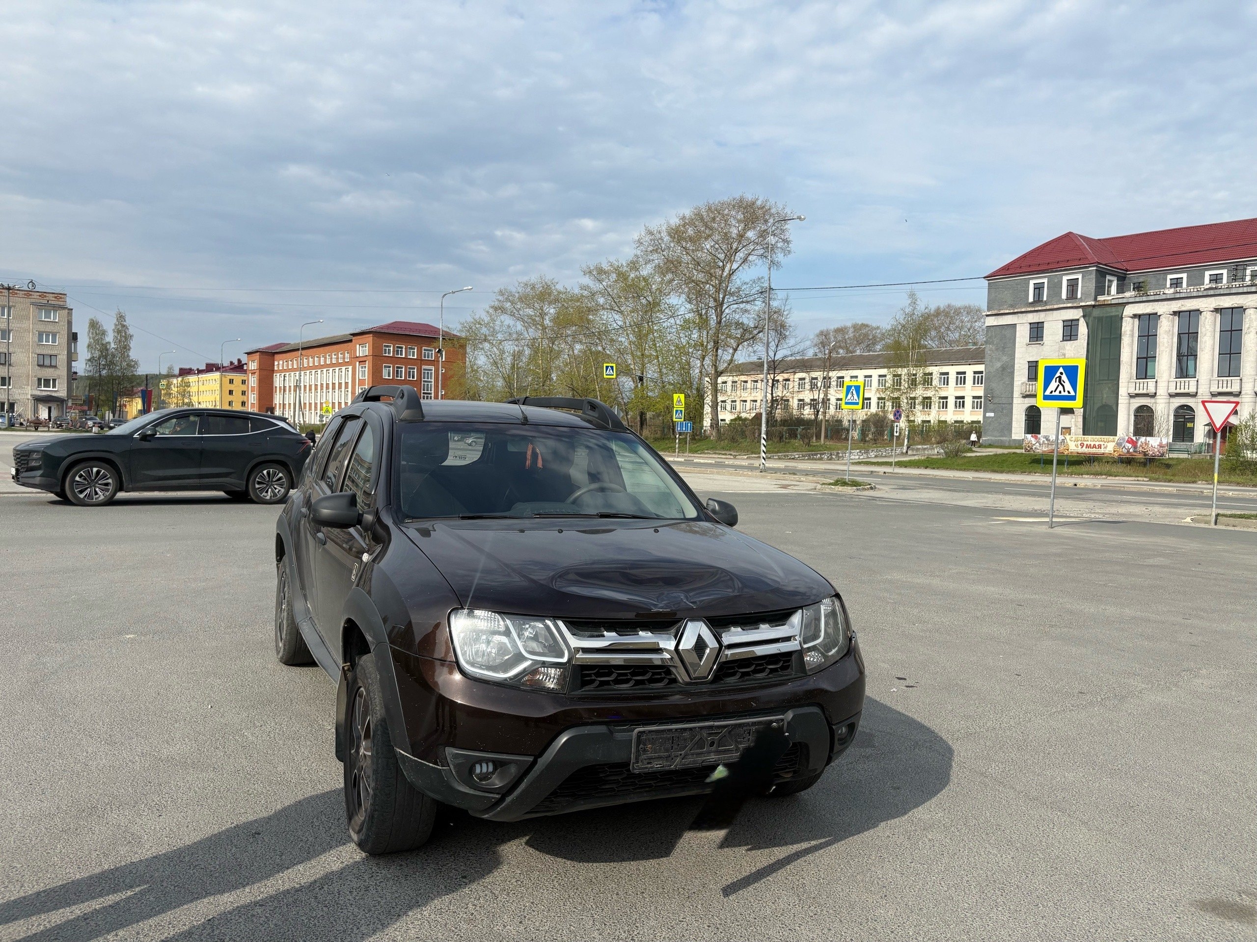 Женщина, переходящая дорогу по зебре, попала под колеса в Карелии