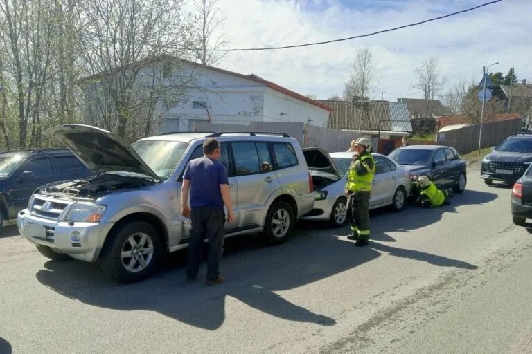Массовая авария произошла вчера в Петрозаводске