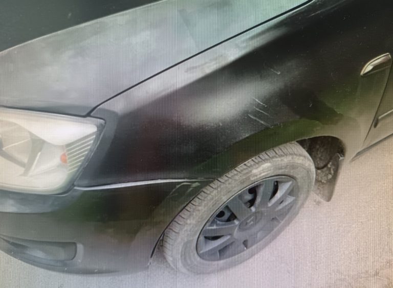 В Кондопоге водитель сбил ребенка на самокате