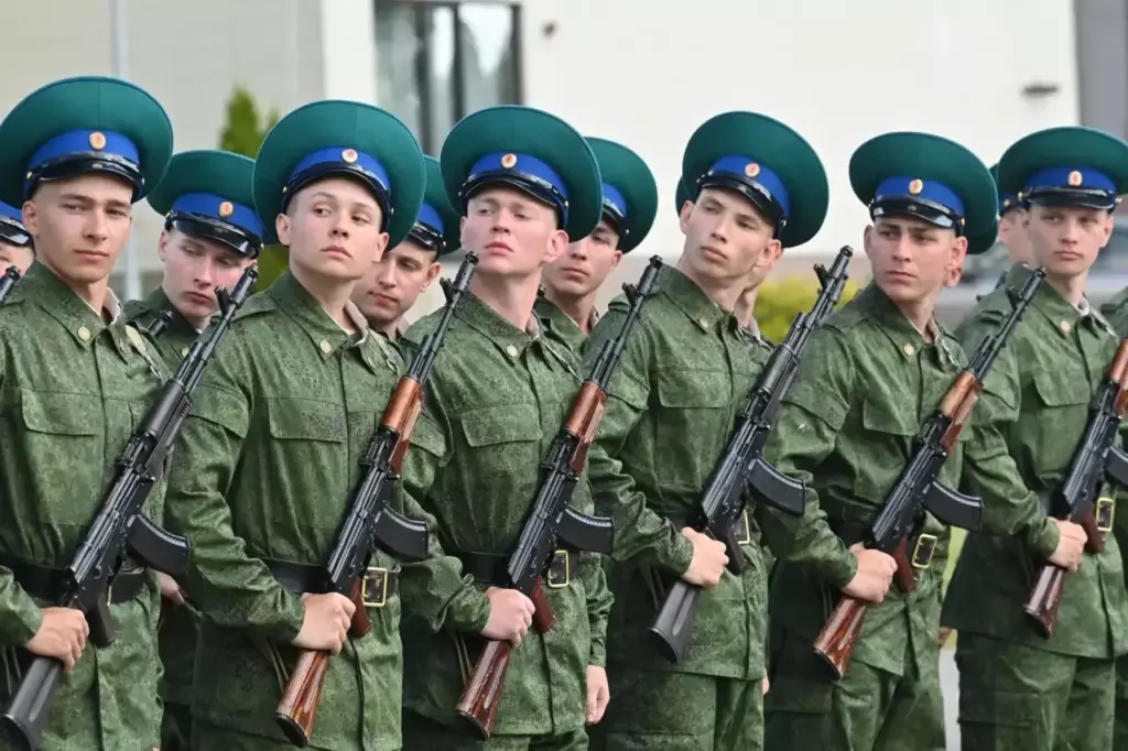 Пограничники со всей России приняли присягу на севере Карелии