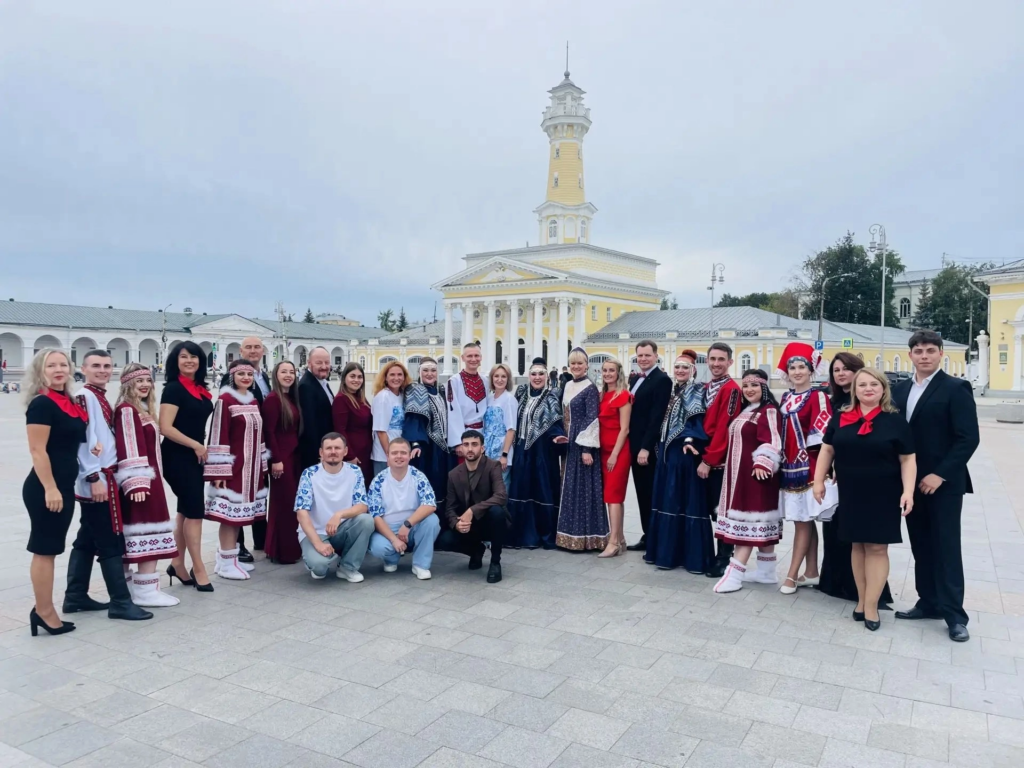 Полицейский ансамбль представил Карелию на фестивале в Костроме
