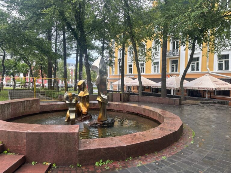 Подрядчик приступил к благоустройству Центрального сквера в Петрозаводске