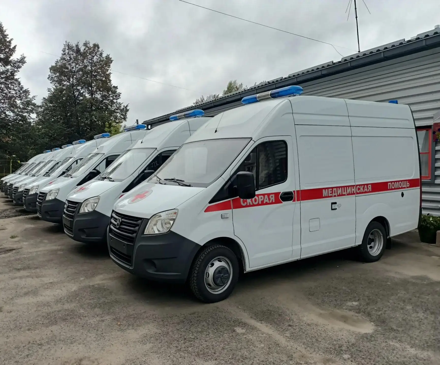 Девять новых автомобилей скорой помощи появилось в Карелии