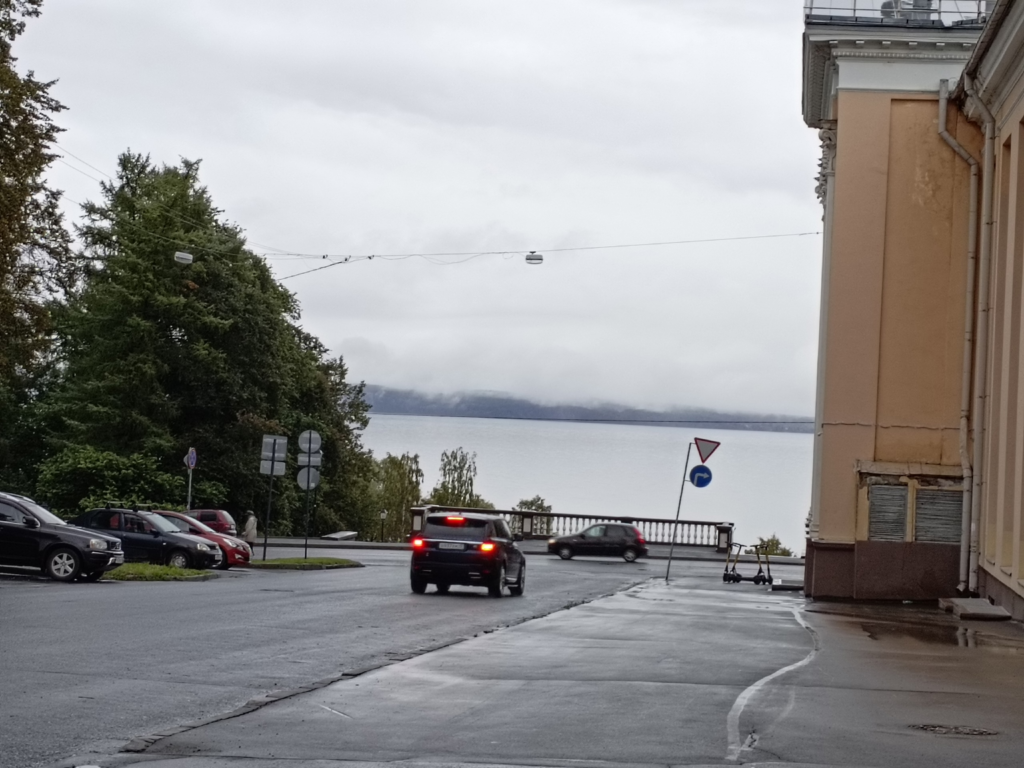 Почти 3,5 миллиона отдал житель Петрозаводска мошенникам