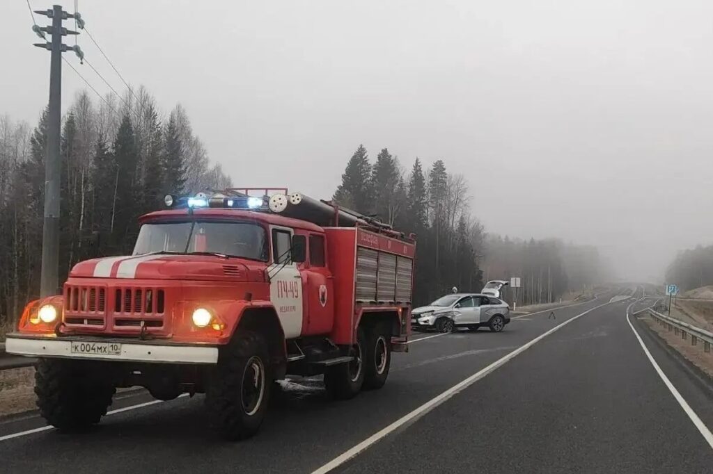 Во время тумана водитель врезался в ограждение на юге Карелии